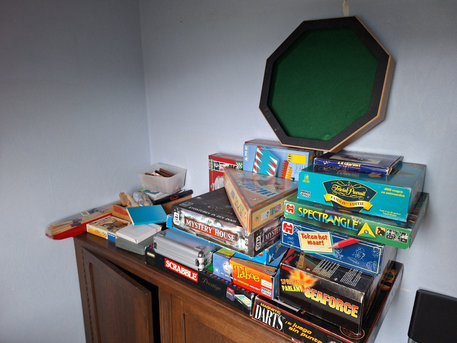 Lot gezelschapspellen scrabble, tipscore. Mystery house,...., Boeken, Ophalen