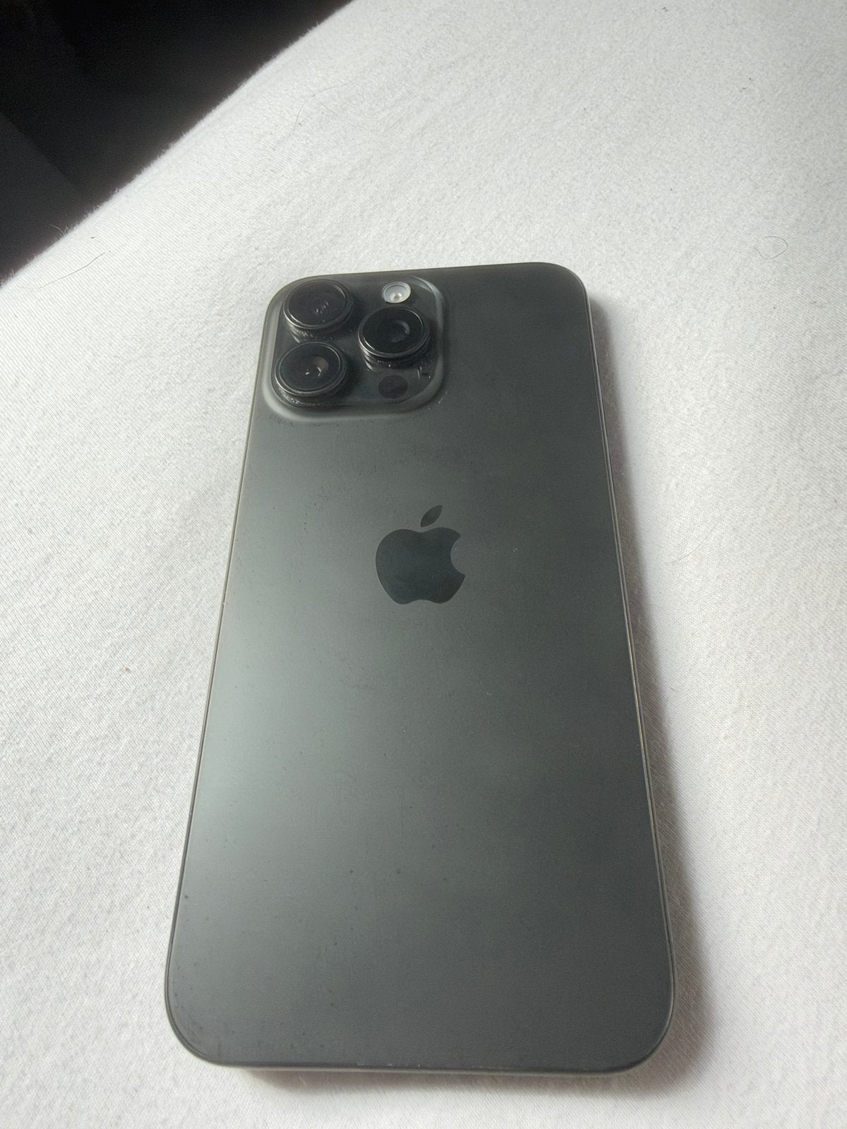 Iphone 15 pro max, 256GB, Télécoms, 256 GB, Enlèvement ou Envoi, IPhone 15 Pro Max, 87 %