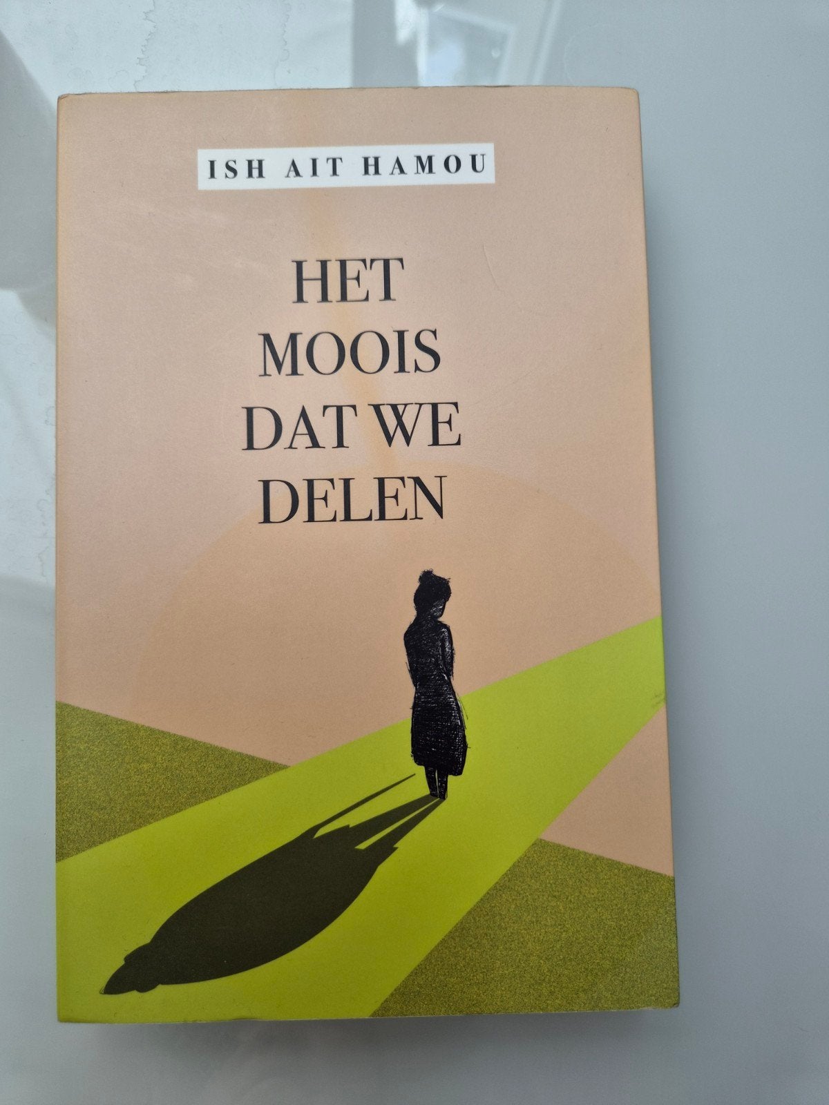 Ish Ait Hamou - Het moois dat we delen, Boeken, Literatuur, Zo goed als nieuw, Ophalen