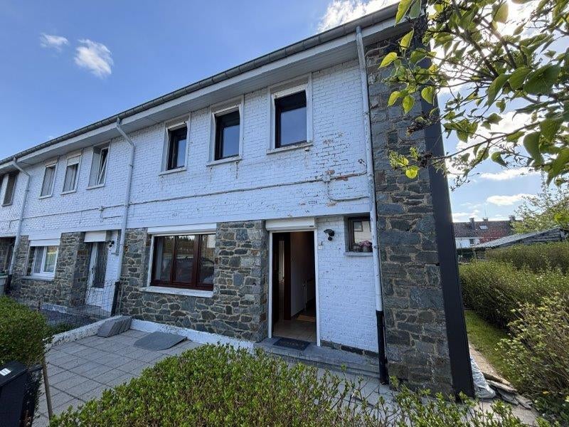 6850 Paliseul: aangenaam huis, 3 slaapkamers, tuin, te huur., Immo, 142 m², Via bemiddelaar, 3 kamers, Paliseul