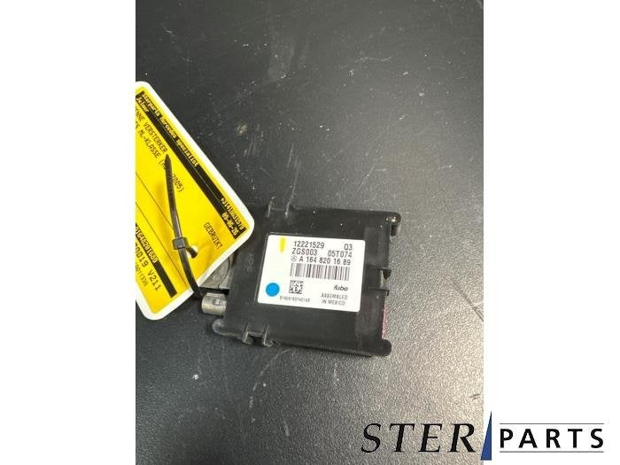 Antenne amplificateur d'un Mercedes ML-Klasse, 3 mois de garantie, Utilisé, -, -