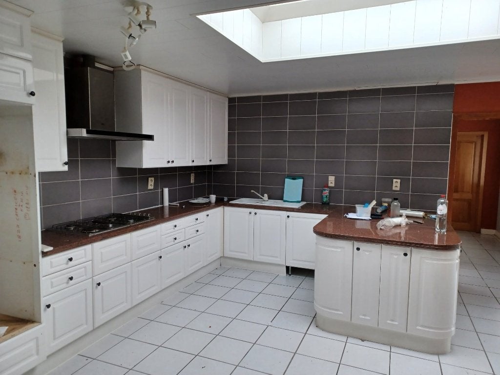 Complete keuken–natuursteen werkblad zelf uit te breken–€100, Ophalen, Gebruikt, Wit, Overige typen