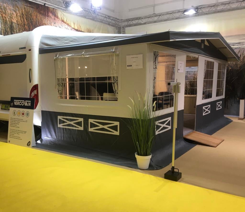 Beurs model te koop, Caravans en Kamperen, Ophalen