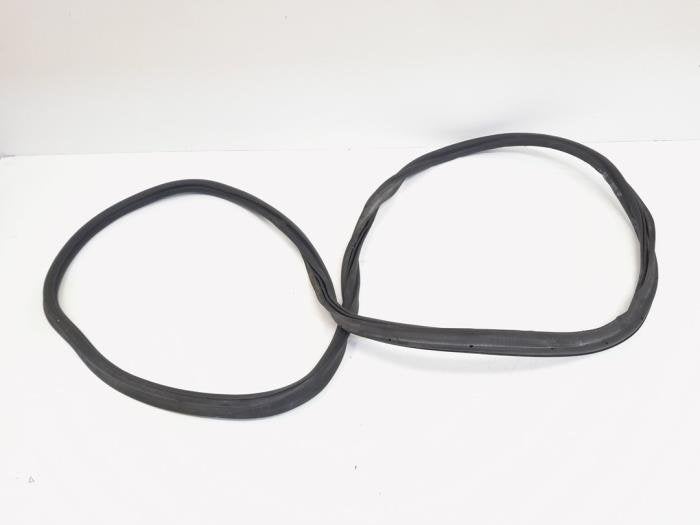 Joint caoutchouc hayon d'un Volkswagen Golf, Autos : Pièces & Accessoires, Volkswagen, -, 3 mois de garantie, Utilisé