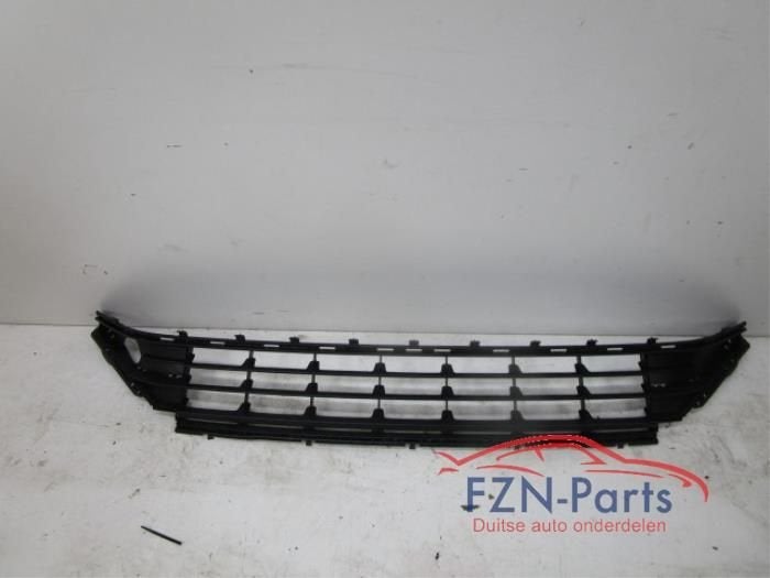 VW Golf 7 Facelift Inleg Voorbumper Midden, Enlèvement ou Envoi, Utilisé, Avant, Pare-chocs