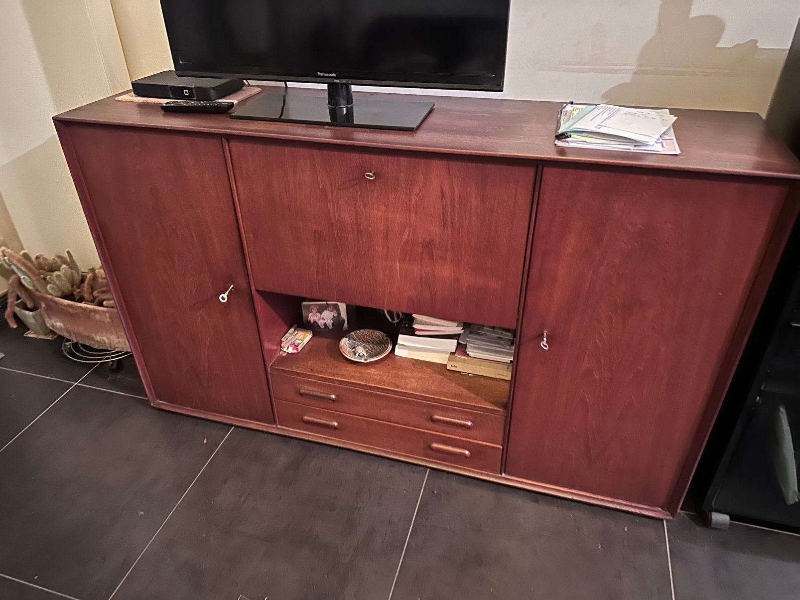 Vintage dressoir, barkast en eettafel, Ophalen, Gebruikt