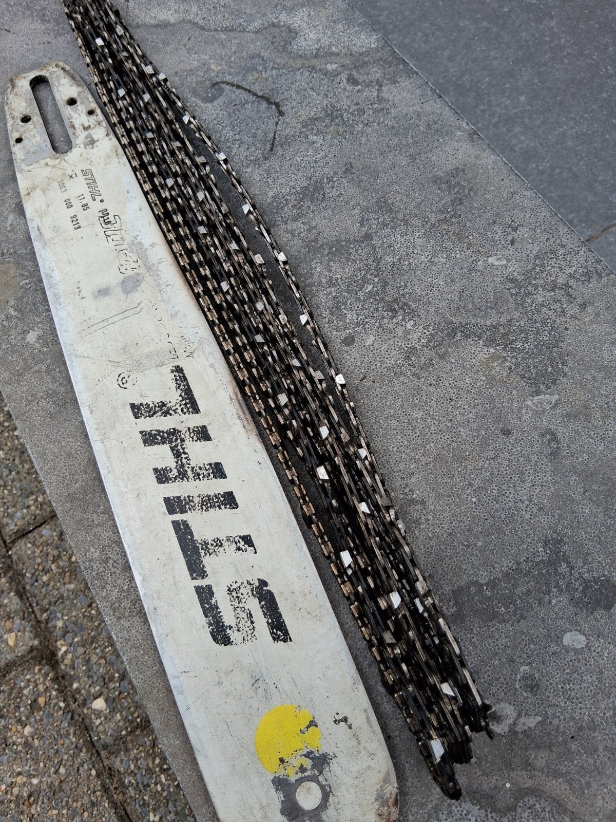 kettingzaagblad 40 cm stihl +  4 gebruikte kettingen, Doe-het-zelf en Bouw, Ophalen, Kettingzaag