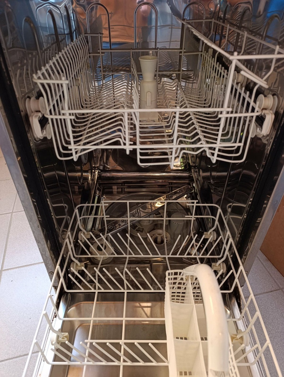 Zanussi Vaatwasser klein model! 45cm breedte., Elektronische apparatuur, Ophalen, Zo goed als nieuw