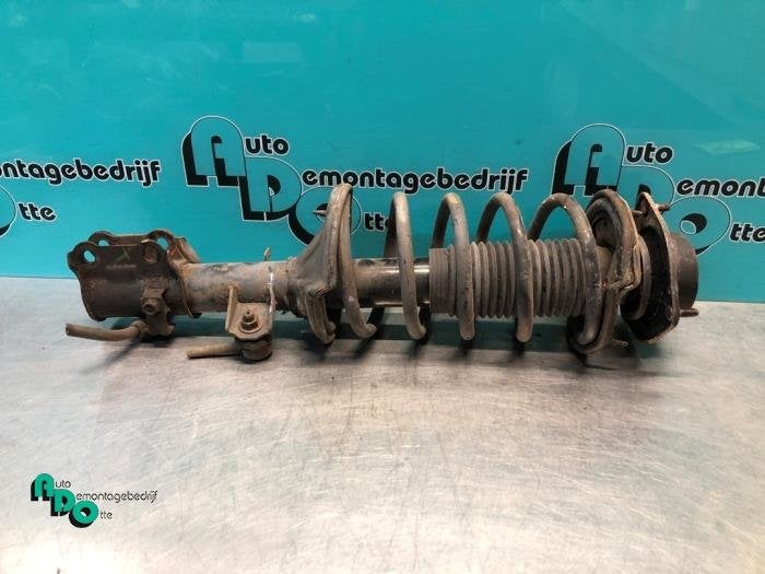 Barre amortisseur avant droit d'un Hyundai Getz (Getz 03-), -, 3 mois de garantie, Utilisé, Hyundai