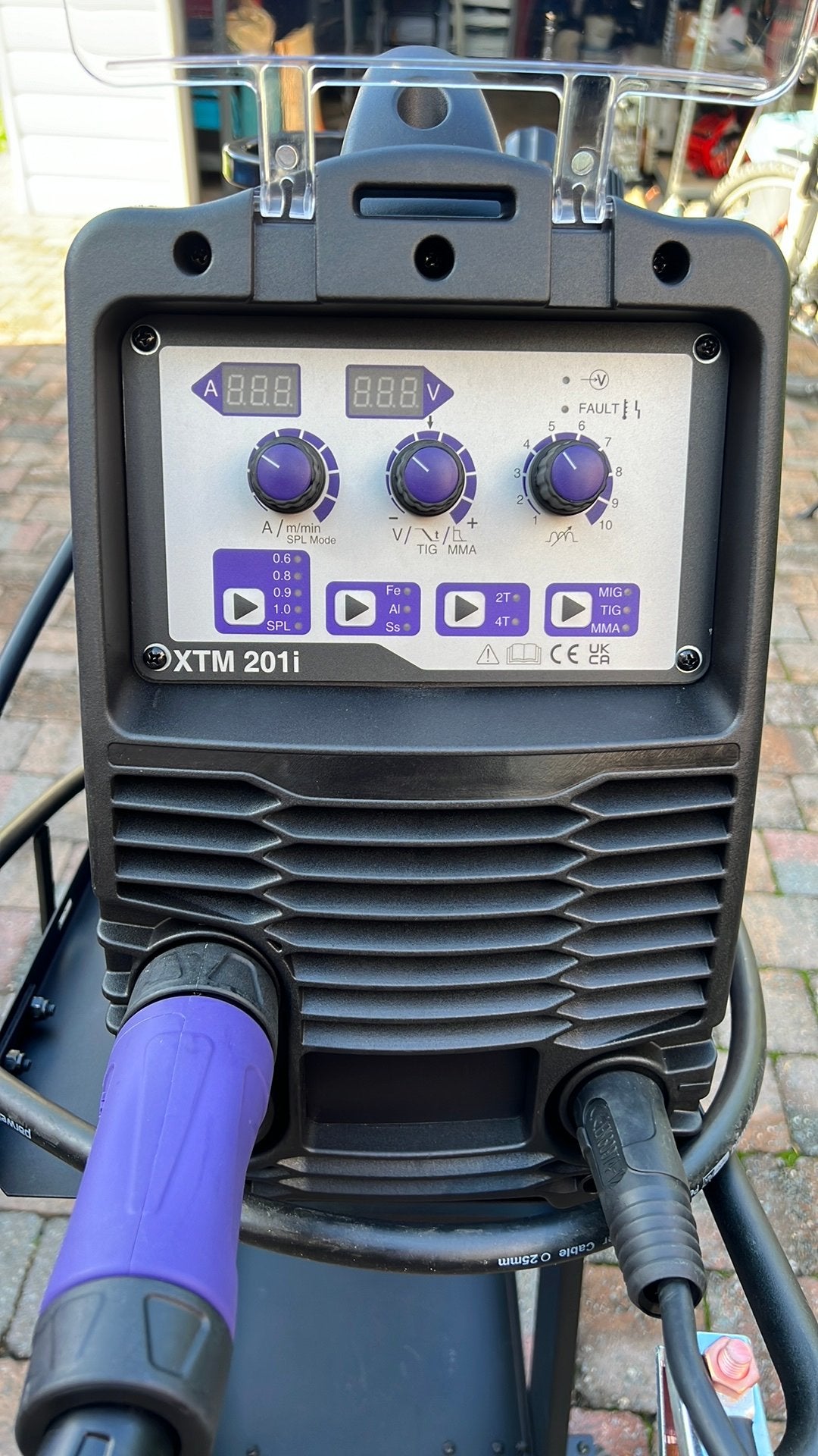 Halfautomaat parweld 200A, Ophalen, Zo goed als nieuw