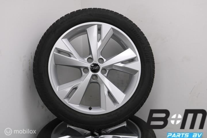 WINTER! ORIGINEEL! 20 inch velgen Audi Q4! 89A601025AQ, Gebruikt, Banden en Velgen, Winterbanden, 235 mm