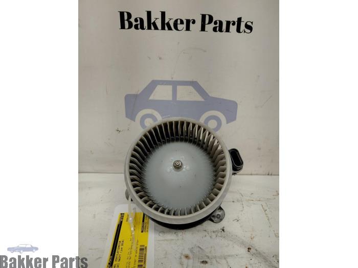Kachel Ventilatiemotor van een Suzuki Swift, Gebruikt, -, -, -