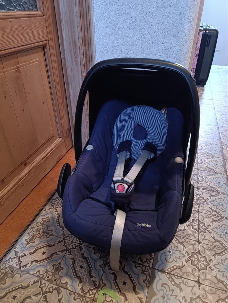 Maxi-Cosi Pebble met verkleinkussen, Kinderen en Baby's, Autostoeltjes, Ophalen, Maxi-Cosi