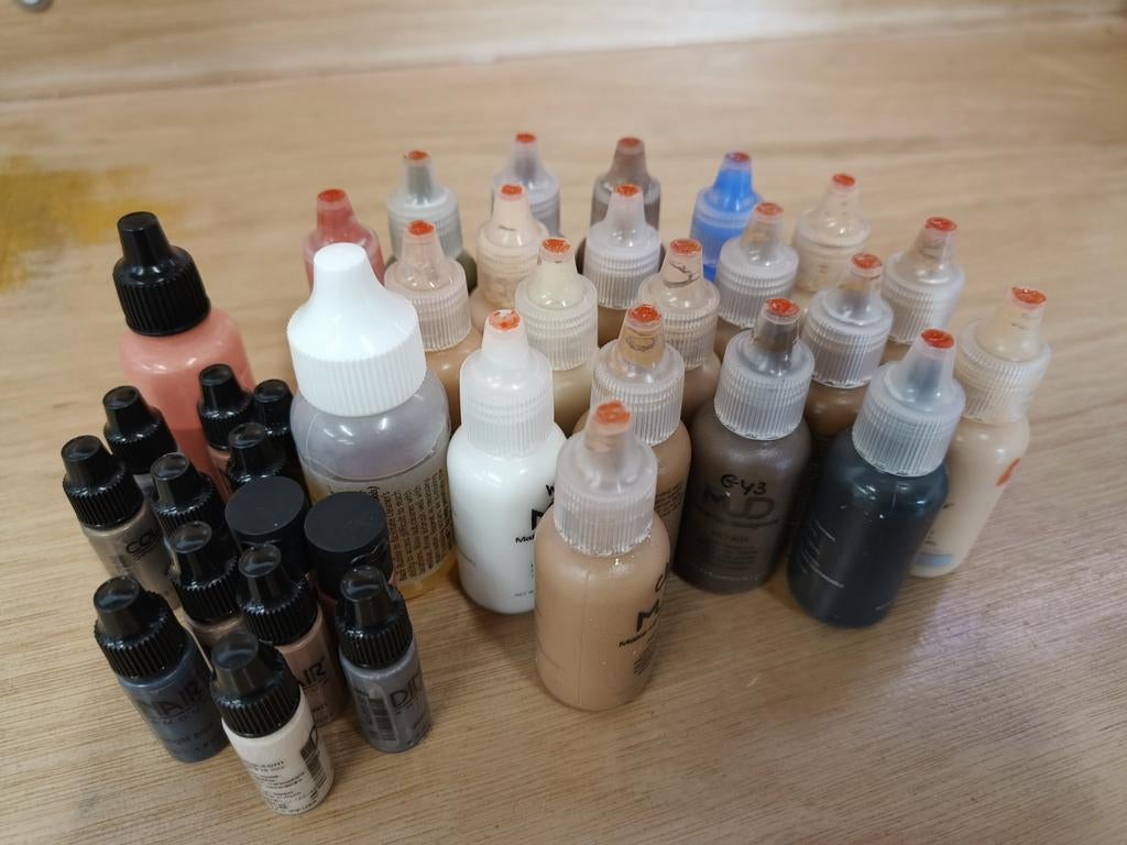 Set airbrush make-up (MUD, dinair,colair), Enlèvement, Maquillage