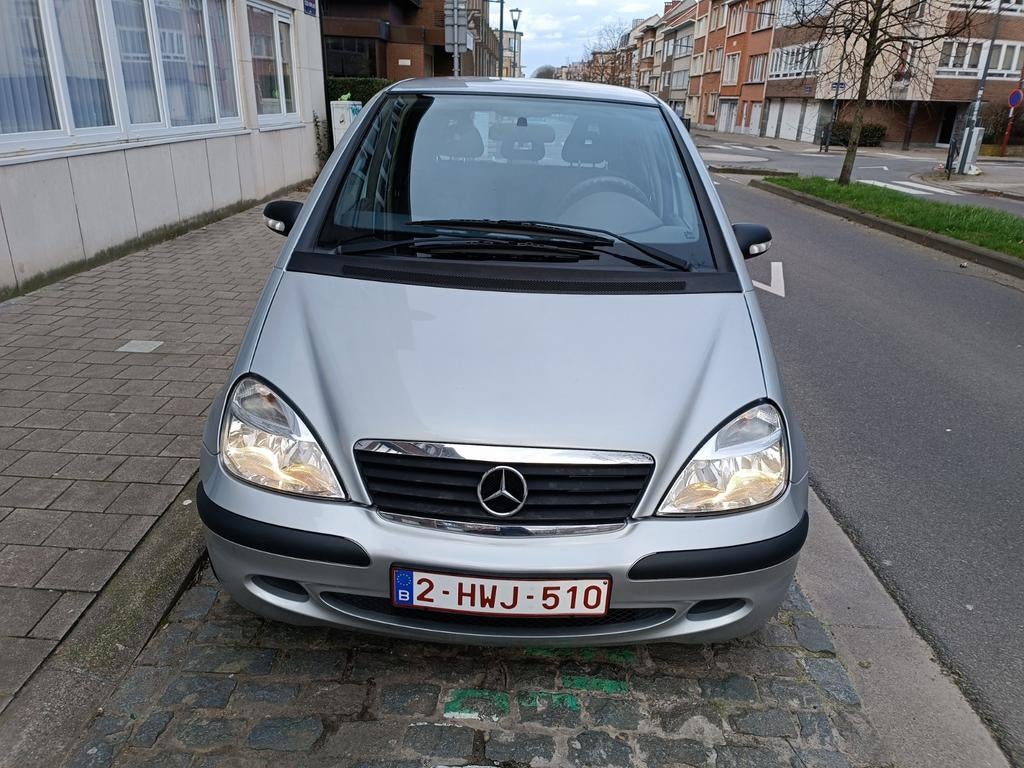 Mercedes class A/A140/AC/Essence/Euro4/prête à immatriculer, Achat, Boîte manuelle, Rétroviseurs électriques, Noir