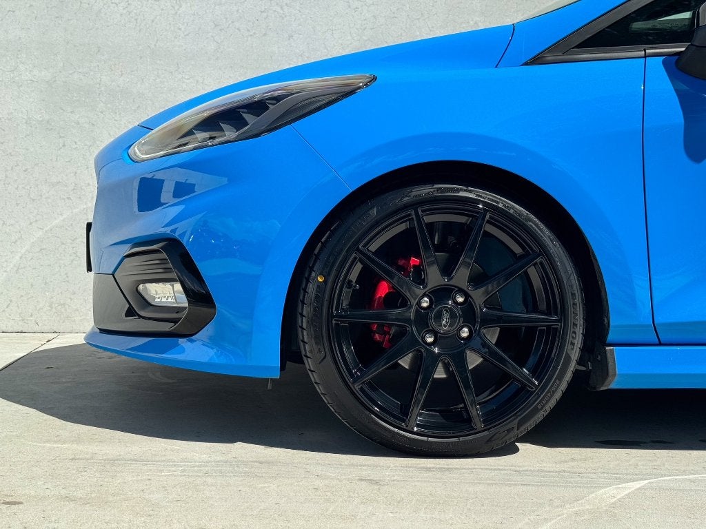 Ford Fiesta ST Ulitimate EDITION, Autos, Ford, Cuir et Alcantara, Achat, Euro 6, Entreprise
