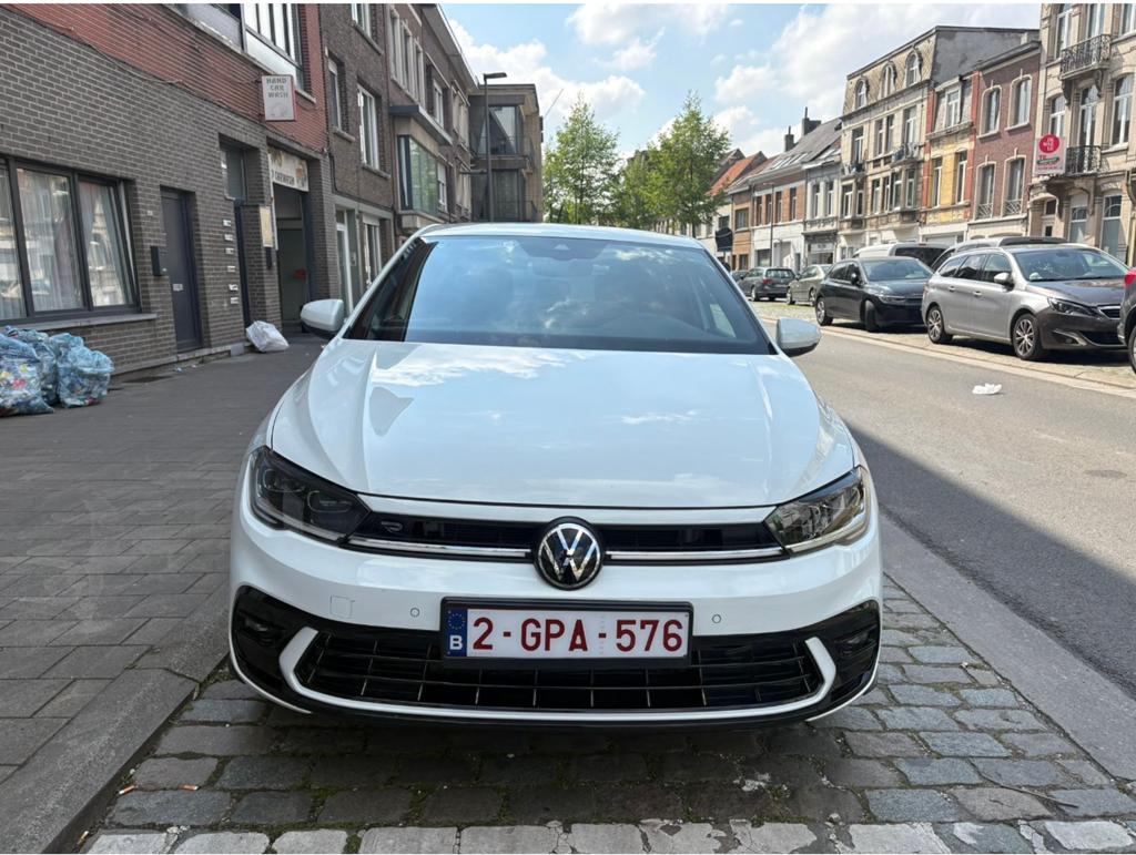 Volkswagen Polo R-Line – Sportief, luxe & zuinig!, Auto's, Volkswagen, Bedrijf, Polo, Bluetooth, Benzine, Euro 6, Stadsauto, 5 deurs