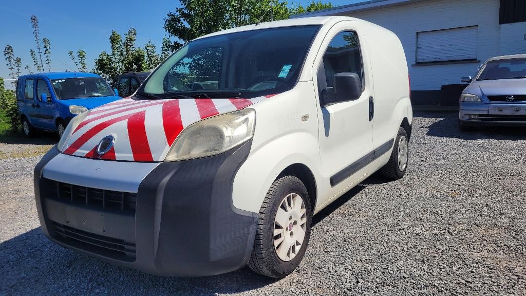 fiat fiorino 1.3jtd AL GEKEURD ROOS FORM AIRCO TREKHAAK 2010, Auto's, Voorwielaandrijving, Stof, 4 cilinders, Wit