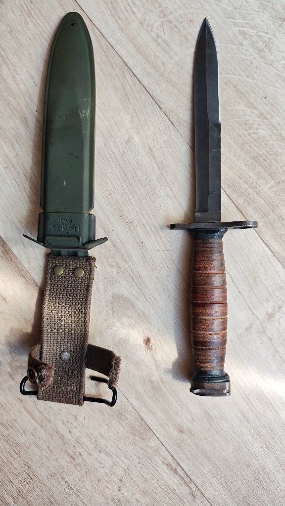 Baïonnettes USM4 avec fourreau USM8A1, Collections, Objets militaires | Général, Enlèvement ou Envoi, Armée de terre, Couteau ou Poignard