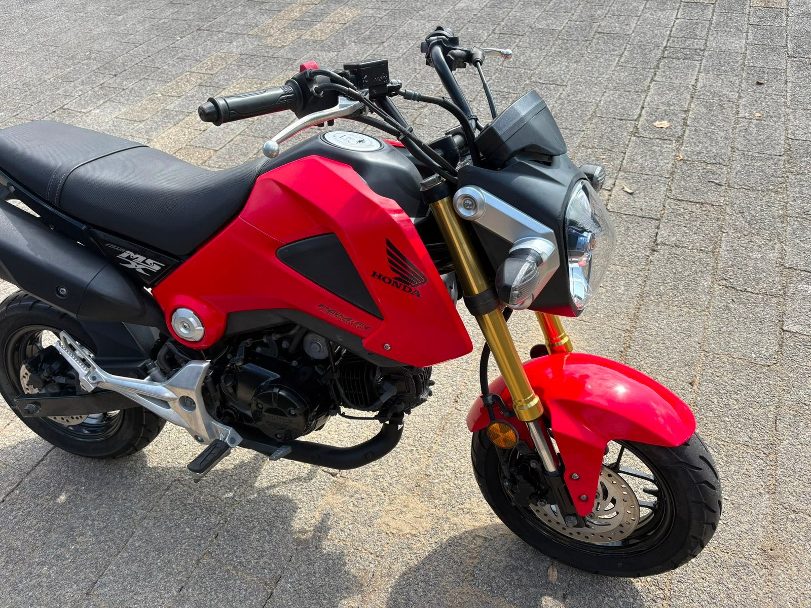 Honda MSX 125, Particulier, 11 kW of minder, Handgeschakeld, 1 cilinder