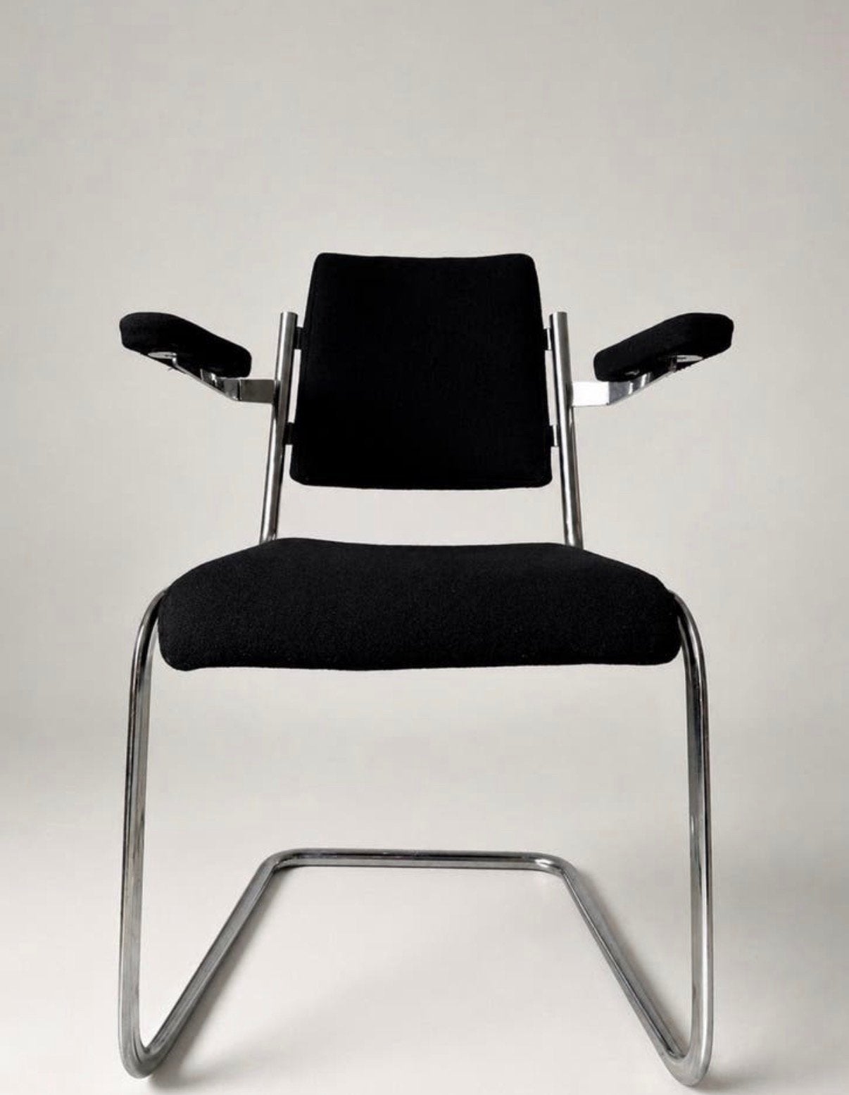 8 vintage Tecta buisframe stoelen – Bauhaus / Jean Prouve, Ophalen, Zwart, Textiel, Set