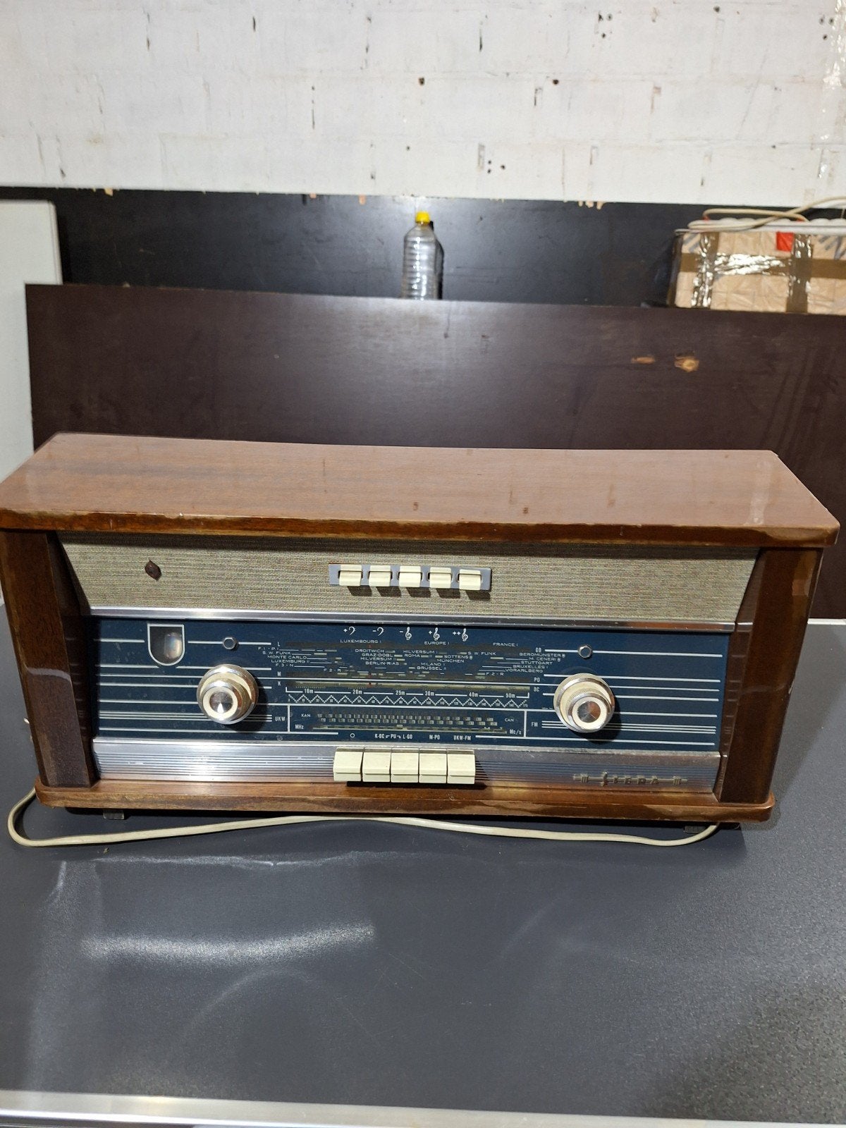 Siera radio, Ophalen