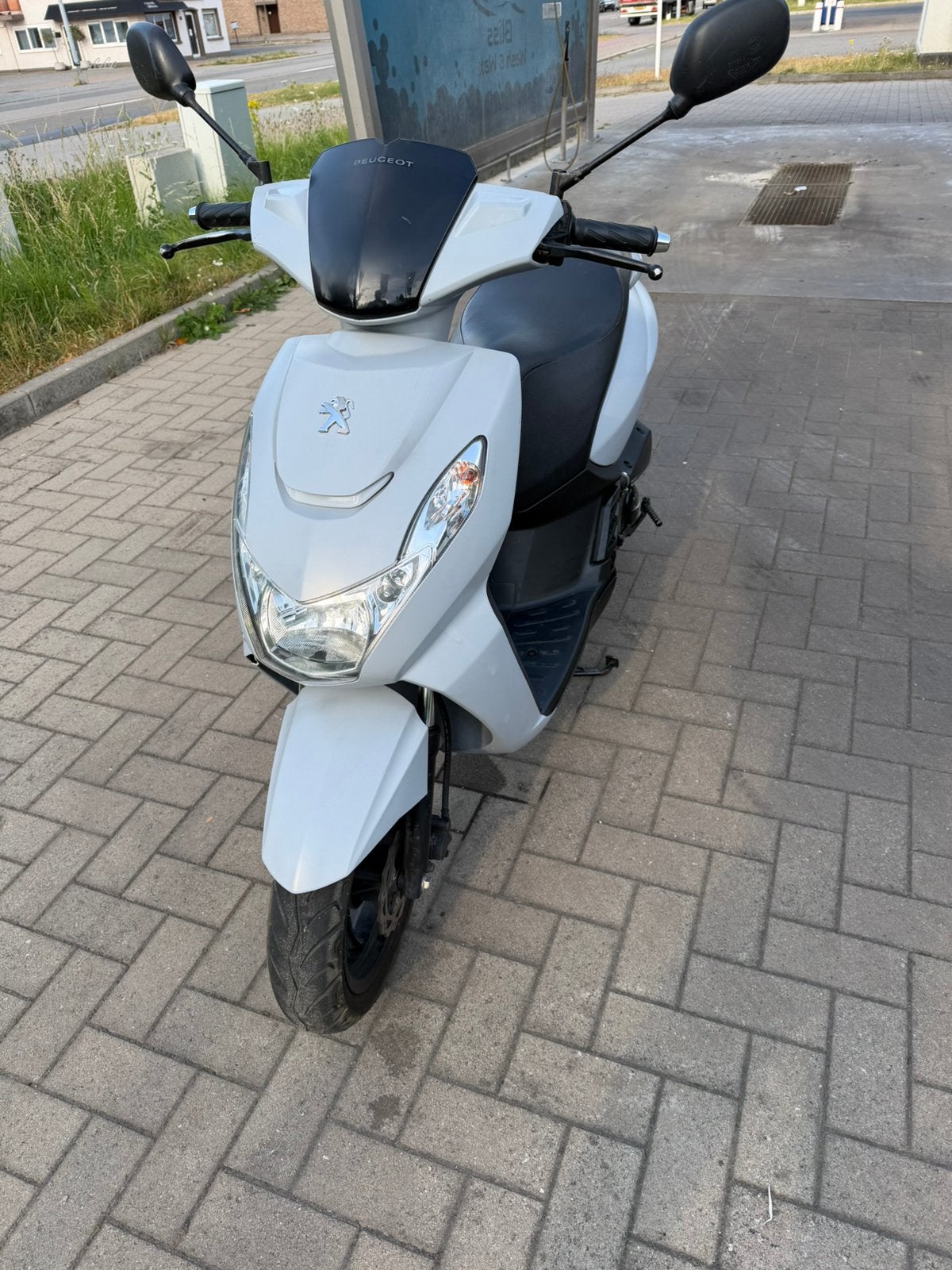 Peugeot KSB 2022 - 9300km - Zo goed als nieuw - Wit, Fietsen en Brommers, Ophalen, Zo goed als nieuw