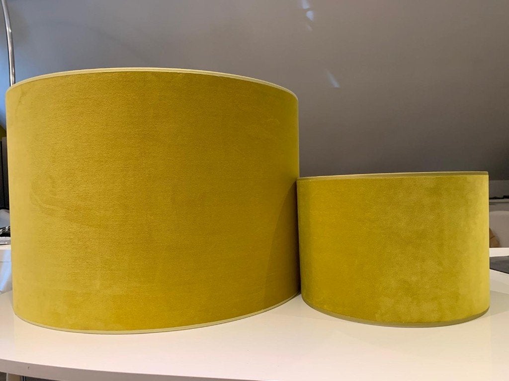 Velours lampenkappen in okergeel, Huis en Inrichting, Woonaccessoires | Overige, Ophalen, Zo goed als nieuw, Overige materialen