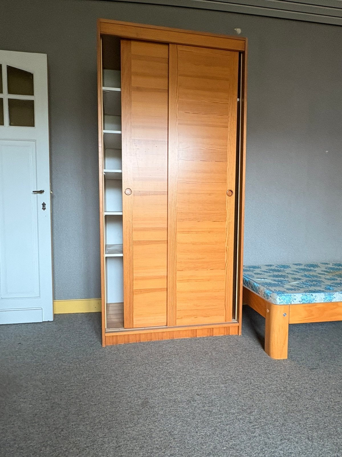 Garde robe, Enlèvement, Utilisé