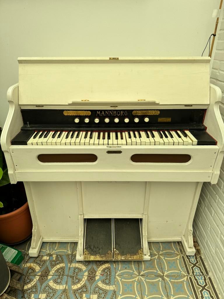 Mannborg harmonium gratis voor onderdelen/restauratie, Muziek en Instrumenten, Ophalen, Gebruikt, 1 klavier, Harmonium