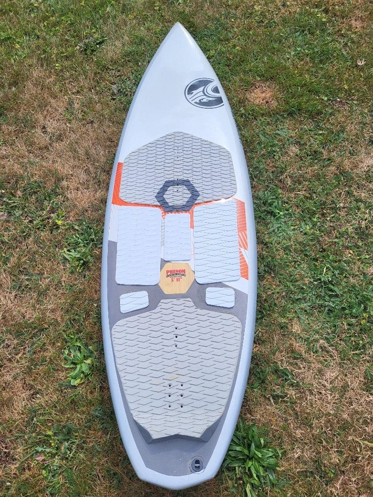 directional kiteboard cabrinha Phenom 5'11, Watersport en Boten, Kitesurfen, Directional, Ophalen, Gebruikt, Kiteboard
