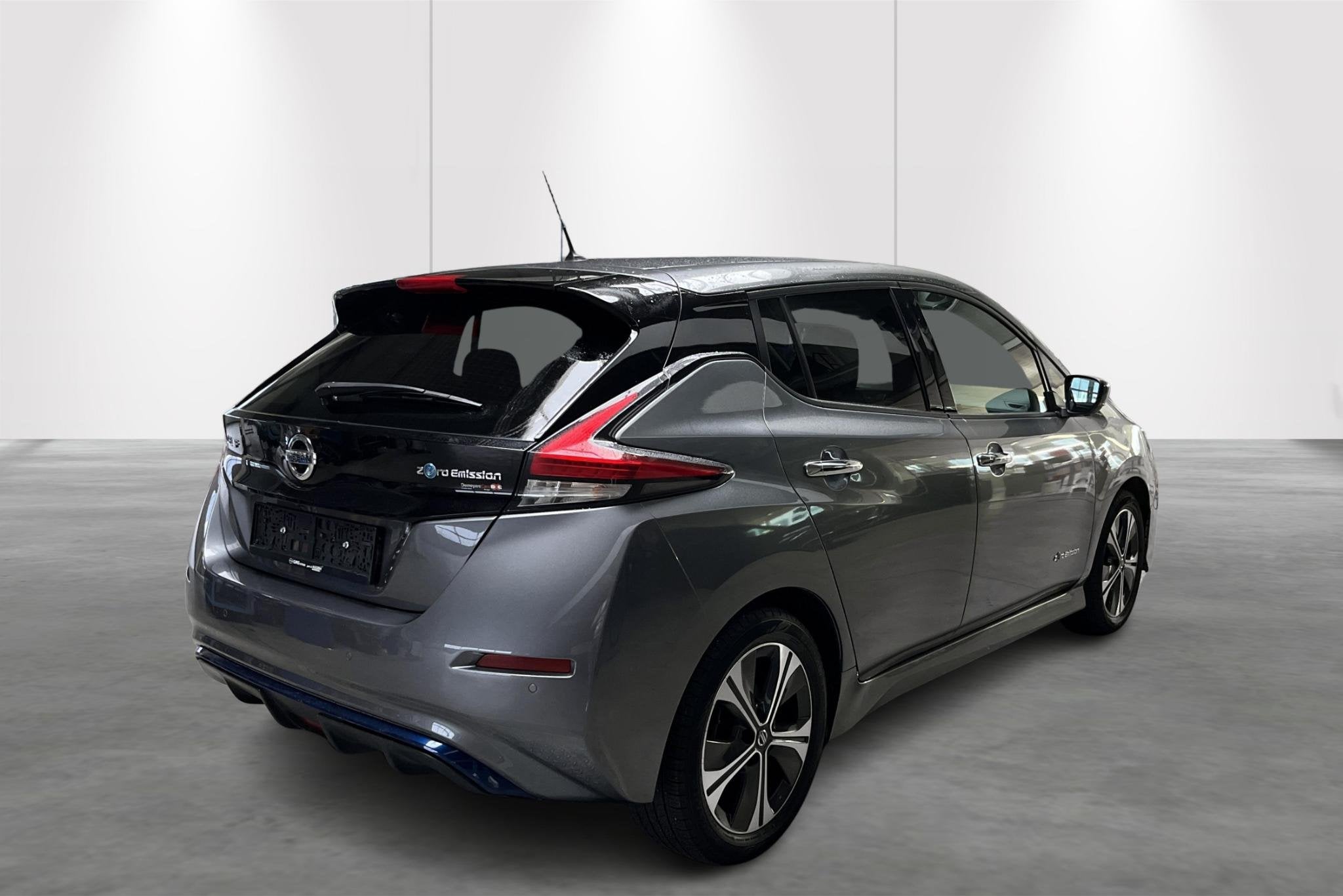 Nissan Leaf N-Connecta 40kWh (automatique), Autos, Nissan, Argent ou Gris, Achat, 110 kW, Entreprise