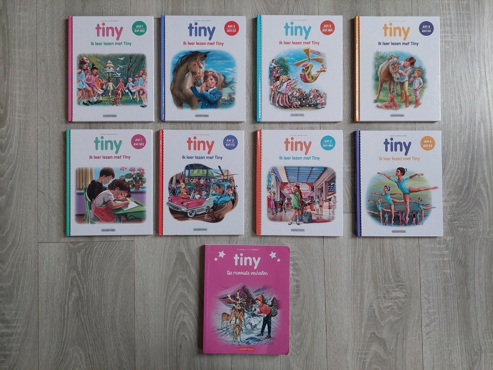 9 Tiny boeken, Boeken, Overige Boeken, Ophalen, Zo goed als nieuw