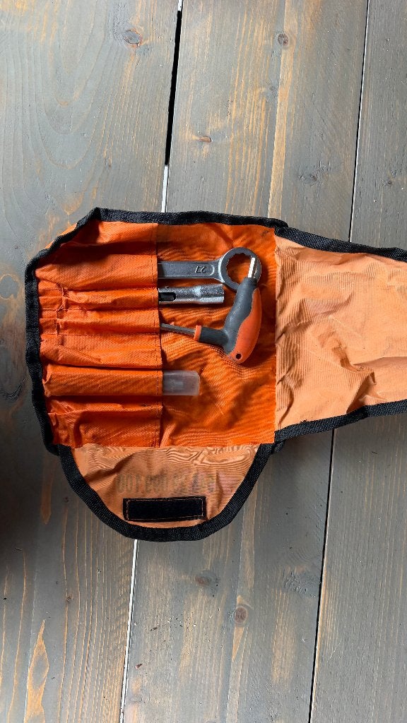 Set d'outils Ktm 548.29.099.100, Motos, Enlèvement ou Envoi