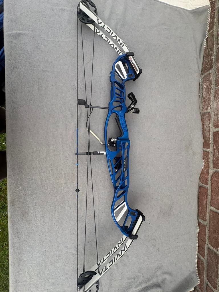 Hoyt invicta, Enlèvement, Utilisé, Arc à poulies