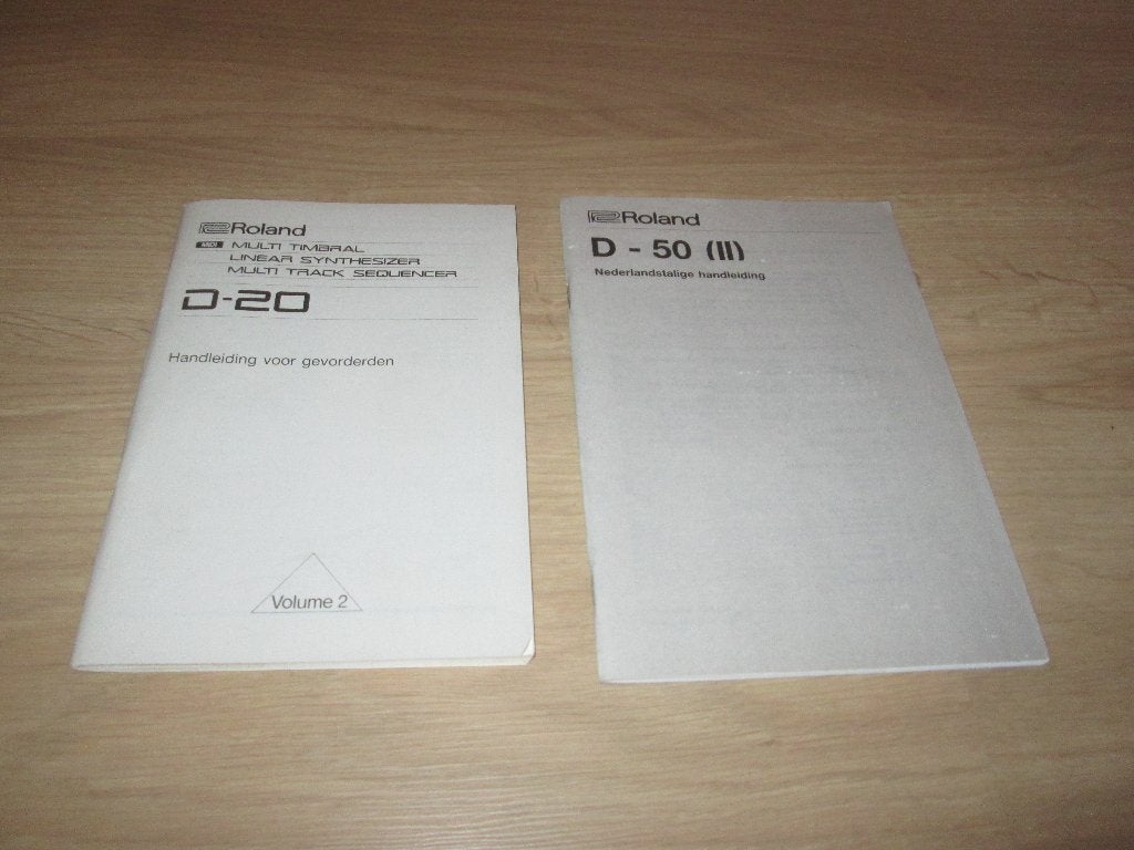 Roland D-50 Vintage Synthesizer Originele Handleiding, Musique & Instruments, Enlèvement ou Envoi, Utilisé, Autres nombres, Roland