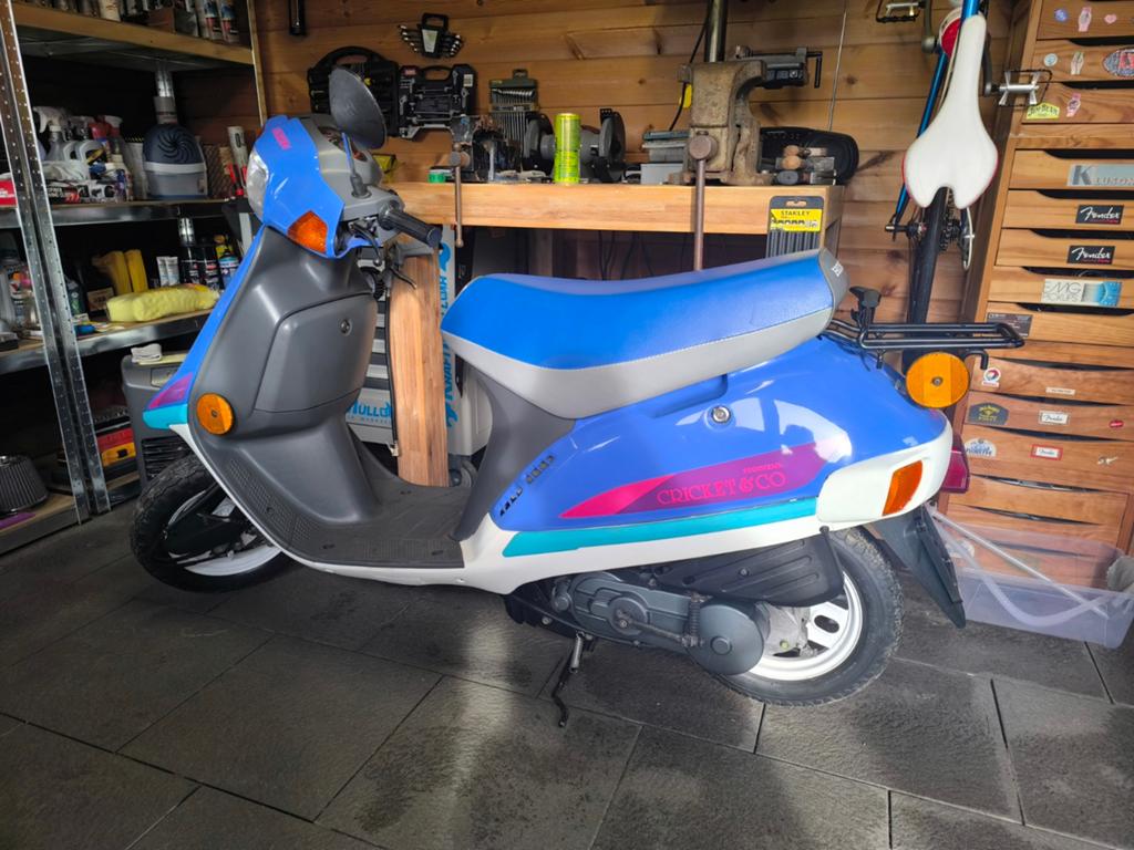 Honda vision année 1988 classe B 4200km série Criket en Co., Vélos & Vélomoteurs, Enlèvement, Électrique