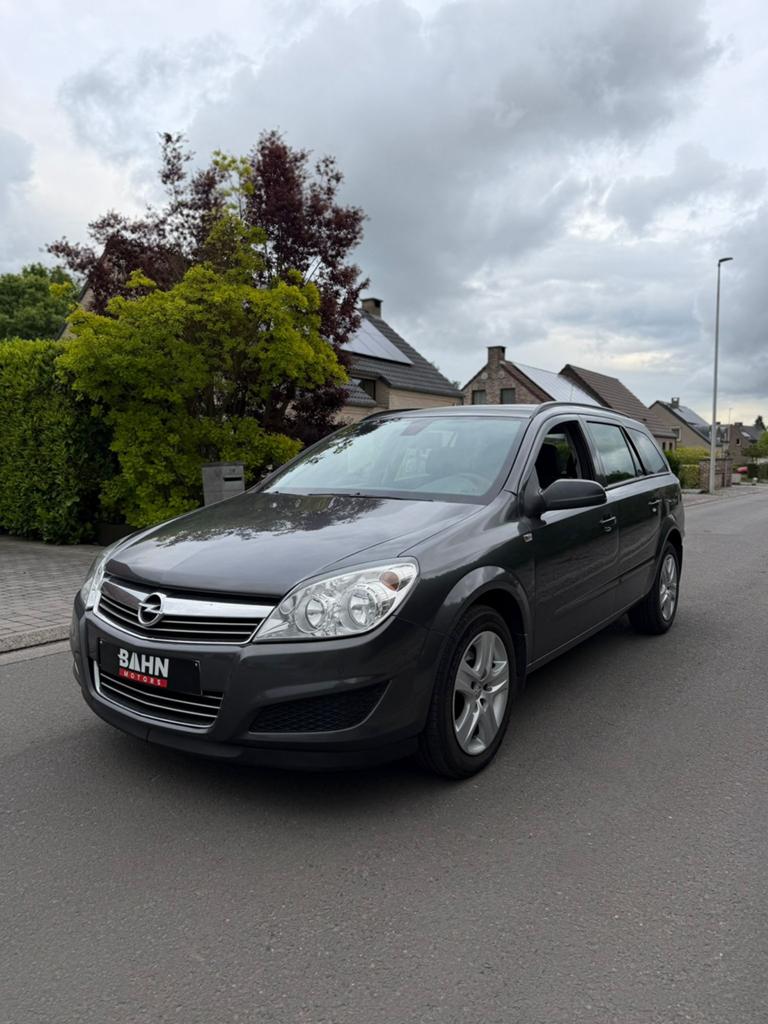 Opel Astra, Auto's, Opel, Bedrijf, Te koop, Astra, Diesel, Euro 5, 5 deurs, Handgeschakeld, Zilver of Grijs, Ophalen