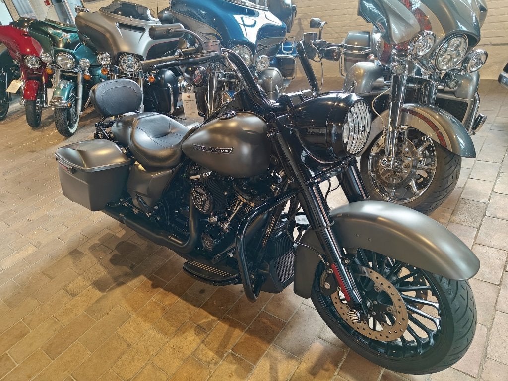 Harley-Davidson TOURING FLHRXS ROAD KING SPECIAL, 1745 cm³, Occasion, Plus de 35 kW, Info@freedom-machines.be