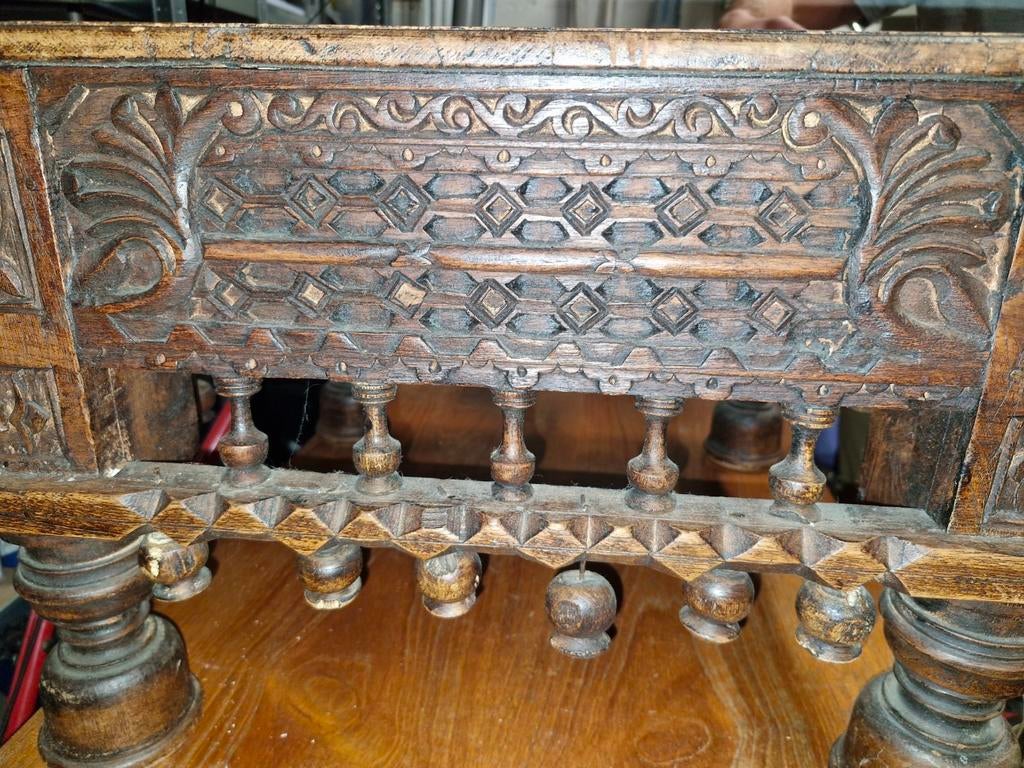 Bijzettafel / salontafel zeer oud koloniaal hout, Ophalen, Hout