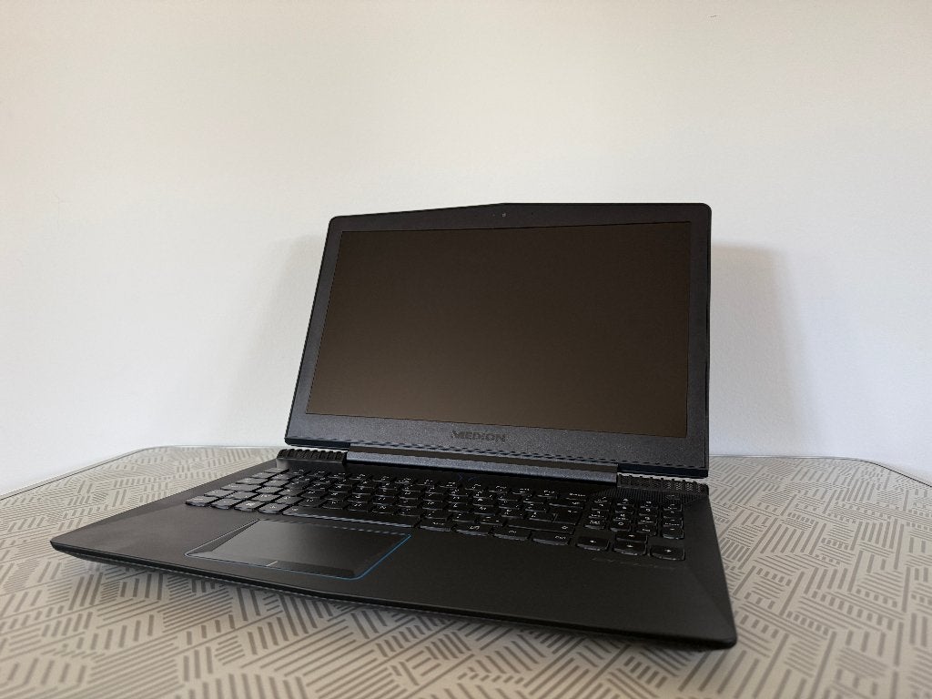 Medion Erazer 15.6" Laptop – i5 / 8 GB RAM / GTX 1050TI, Computers en Software, Windows Laptops, Ophalen, Met videokaart, 2 tot 3 Ghz