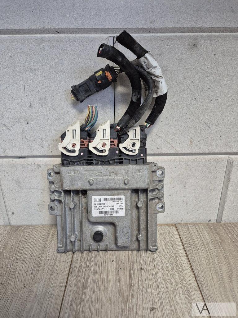Fiat Scudo / Peugeot Expert / Citroen Jumpy 2.0 hdi ecu €75, -, Utilisé, -, Peugeot