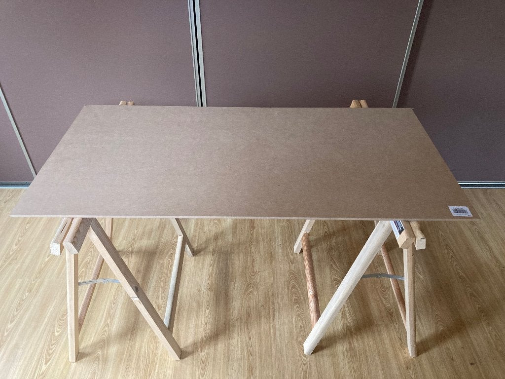 Tréteau en bois lourd 75x75 cm 2 pièces, + planche., Enlèvement
