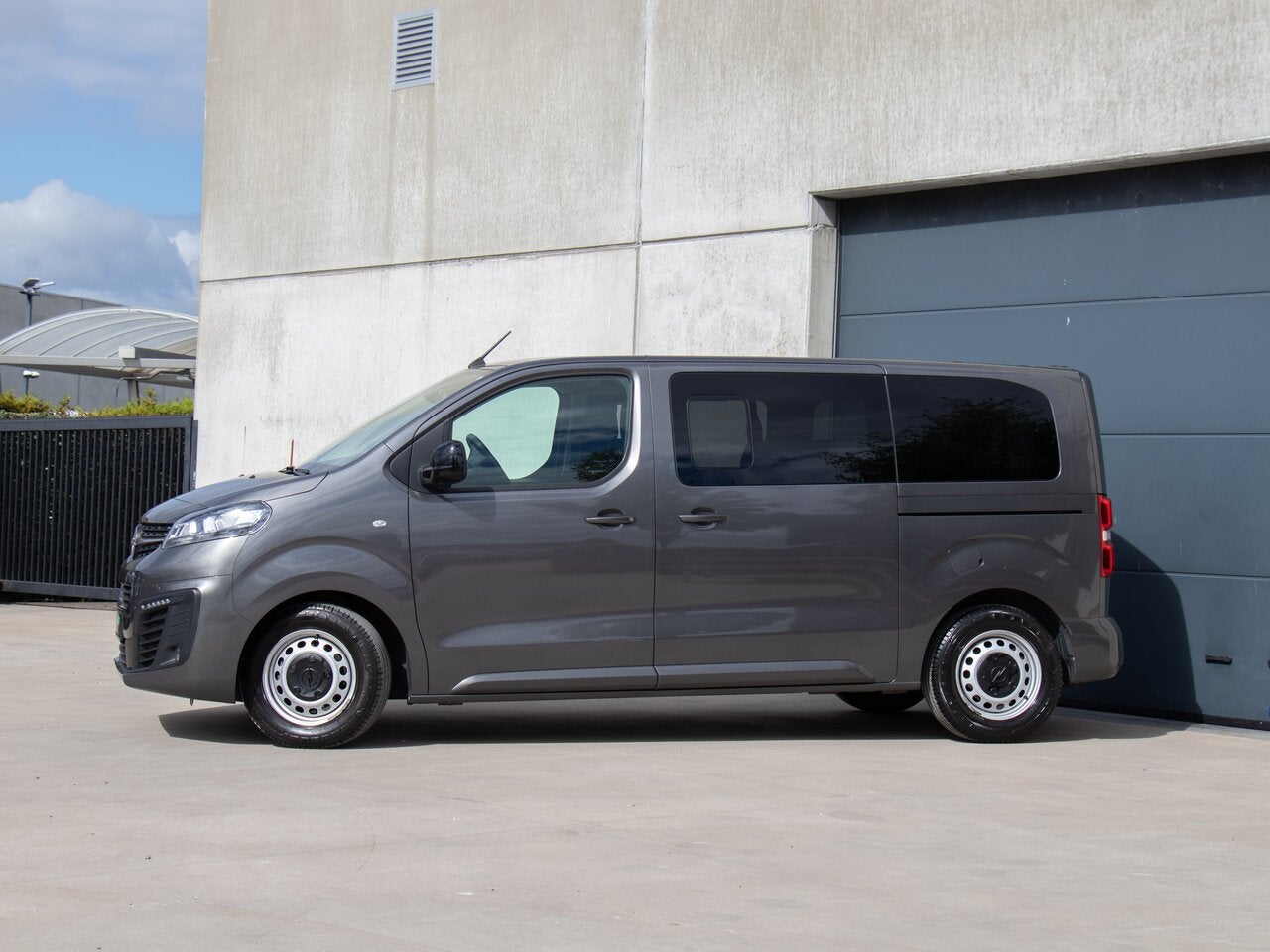 Opel Vivaro COMBI L2 8 ZIT 1.5 MT6 120Pk CAMERA|NAVI|TREKHA, Autos, 0 kg, 8 places, Achat, Vivaro