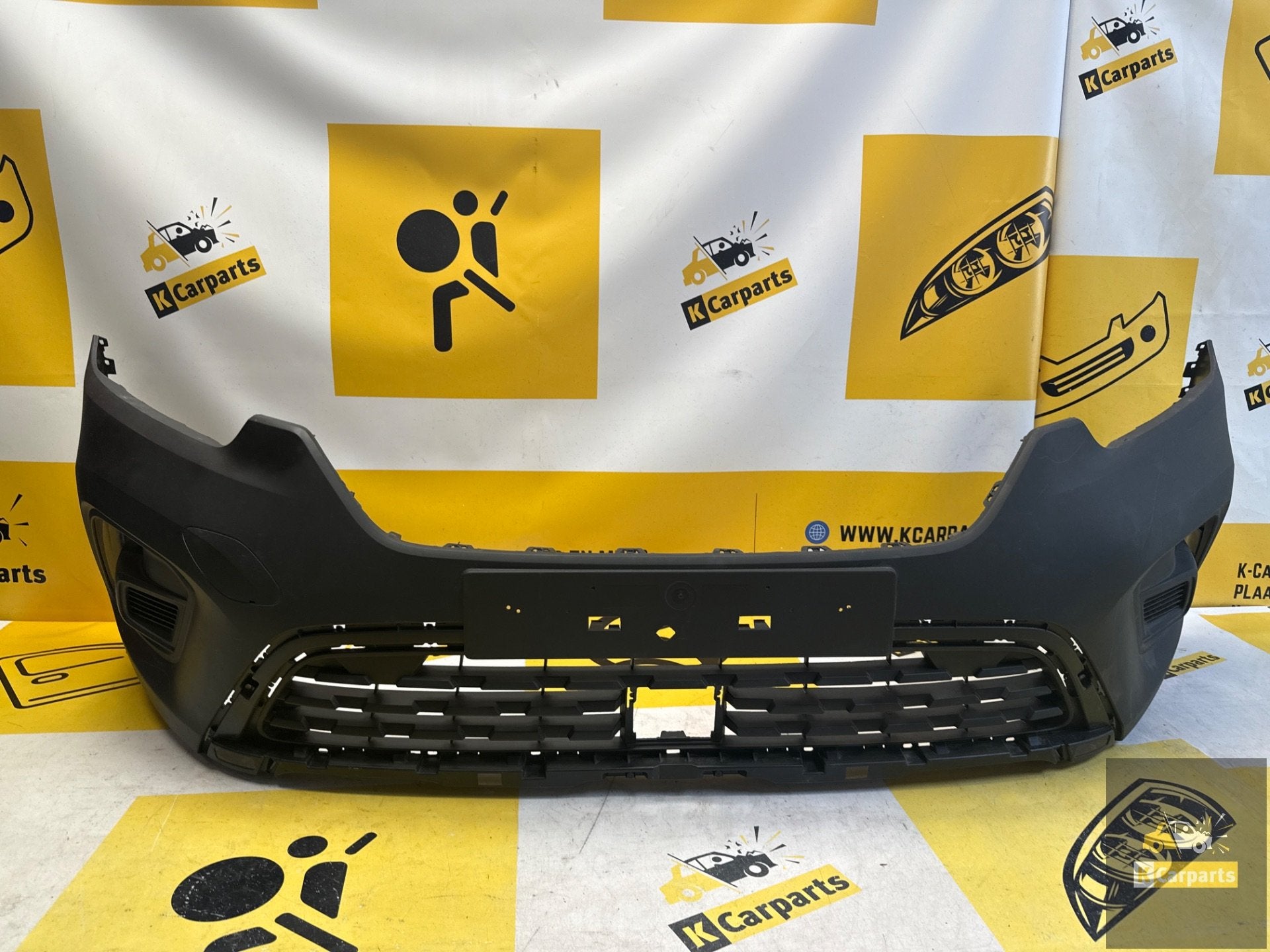Renault Kangoo Voorbumper 620225984R, Info@fabrikant.eu, Bumper, Fabrikant BV, Gebruikt