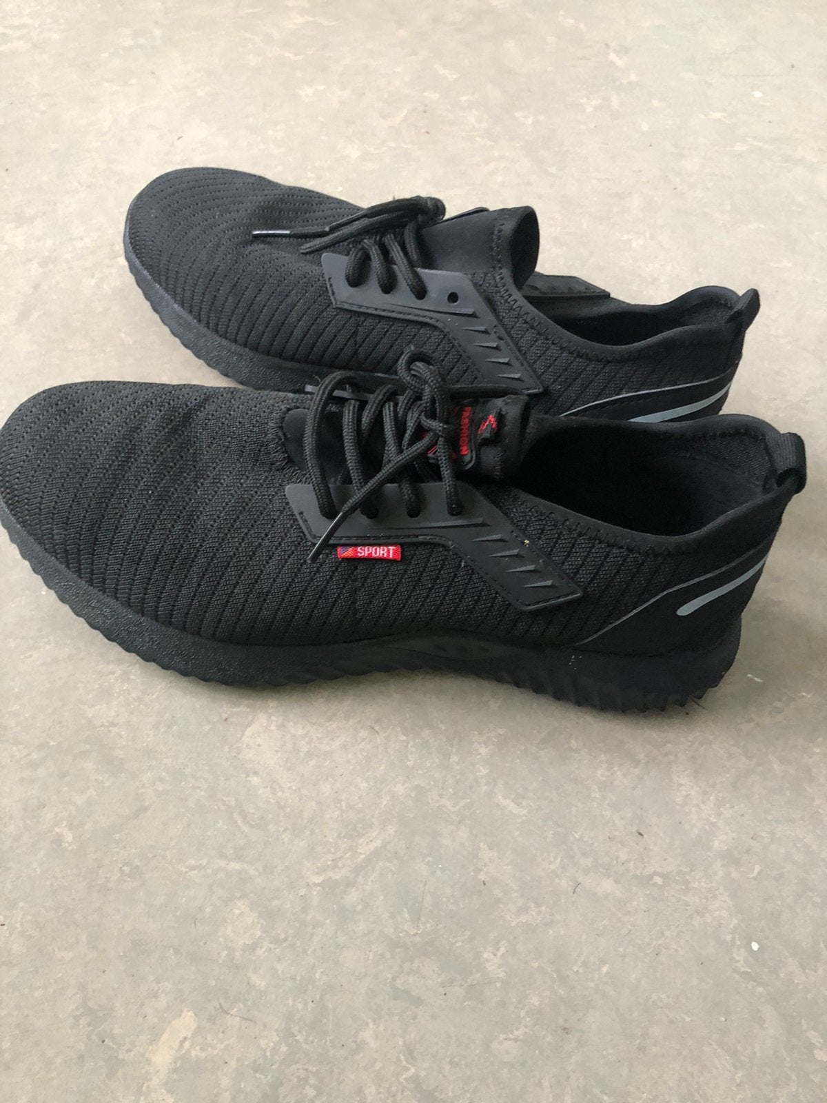 Werkschoenen maat 45, Ophalen