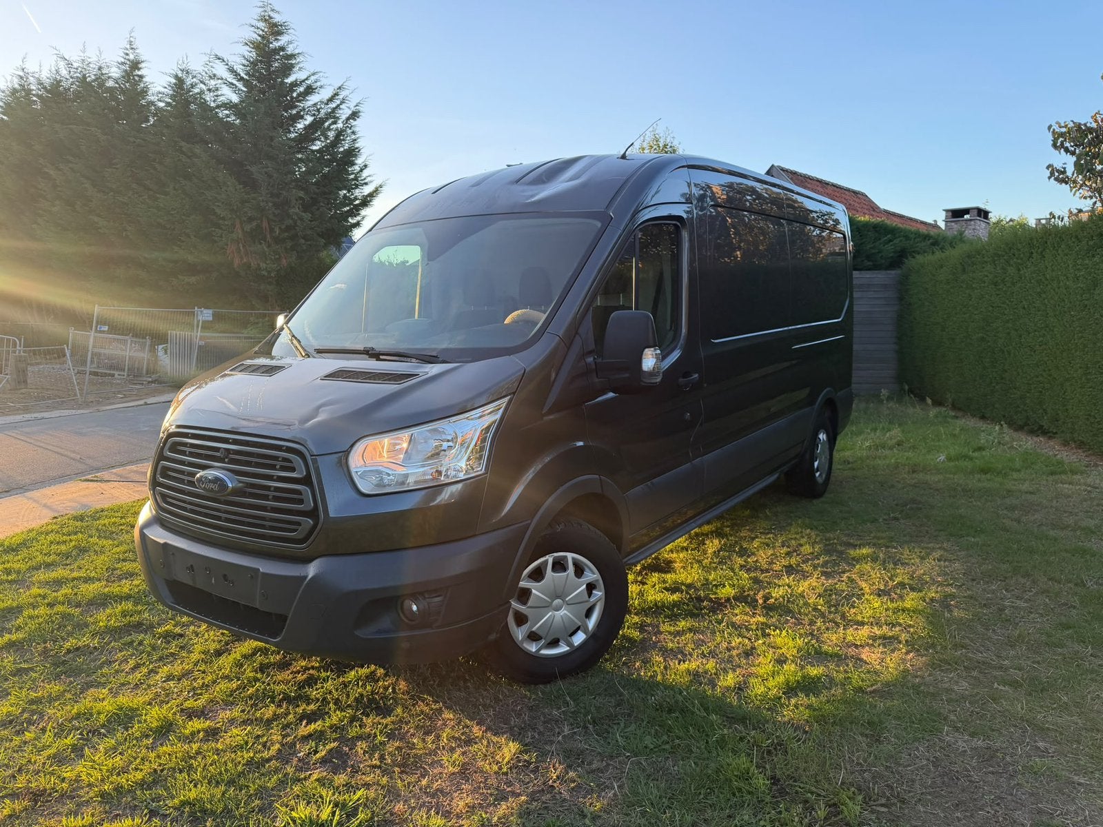 Ford Transit 2.0 Tdci Euro 6, Autos, Euro 6, Boîte manuelle, Noir, Diesel