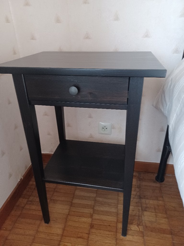 2 tables de chevet identiques en bois avec tiroir, Maison & Meubles, Enlèvement, Utilisé