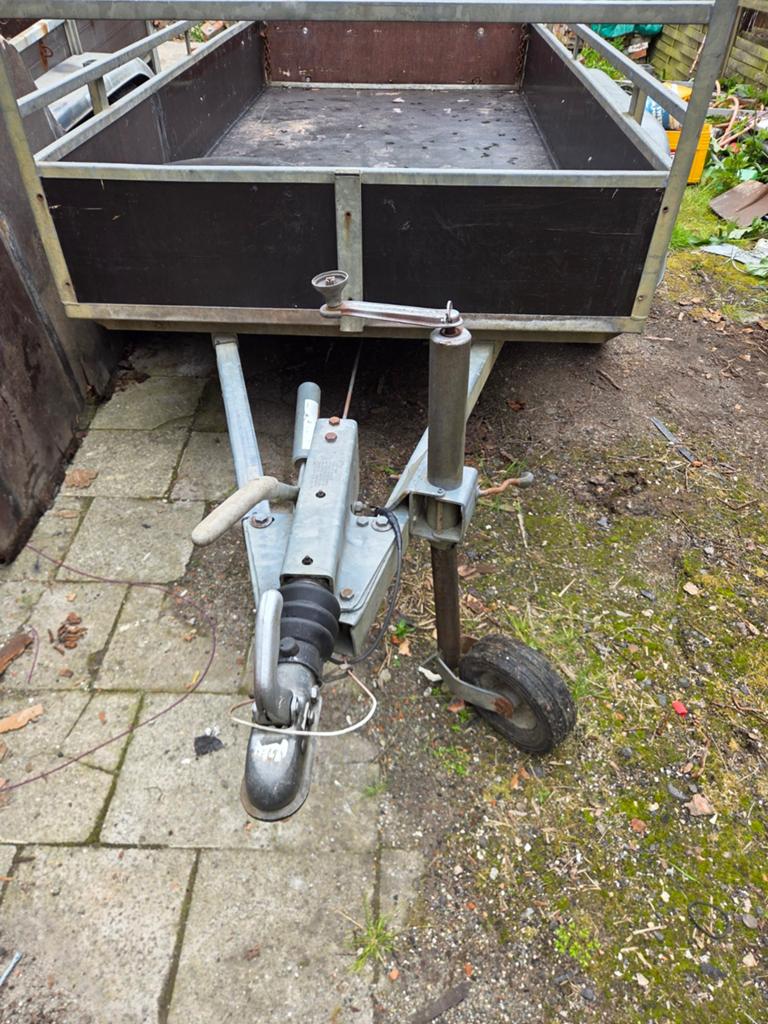 aanhangwagen dubbelas geremd +documenten 1450kg mtm, Ophalen