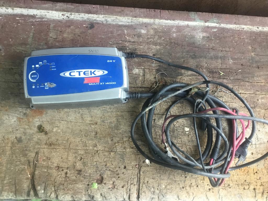 Chargeur CTEK 24 volts, Enlèvement